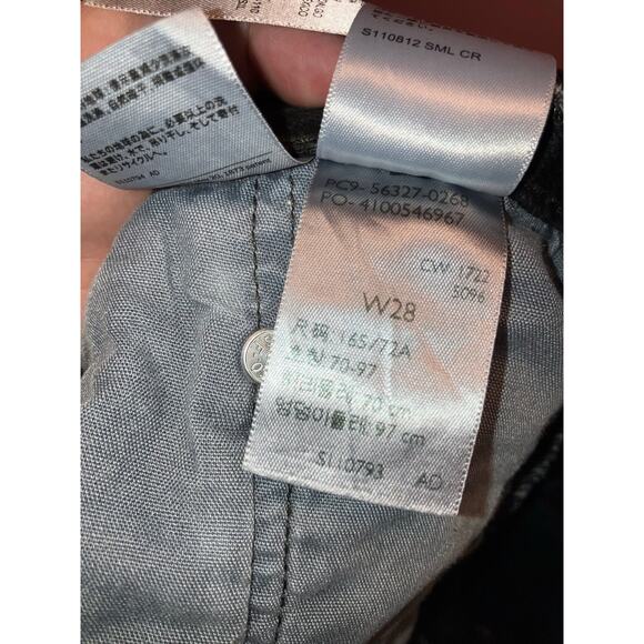 Levi's black 501 distressed jean shorts size 28 - Picture 4 of 9